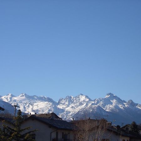 Hotel Miage Aosta Buitenkant foto