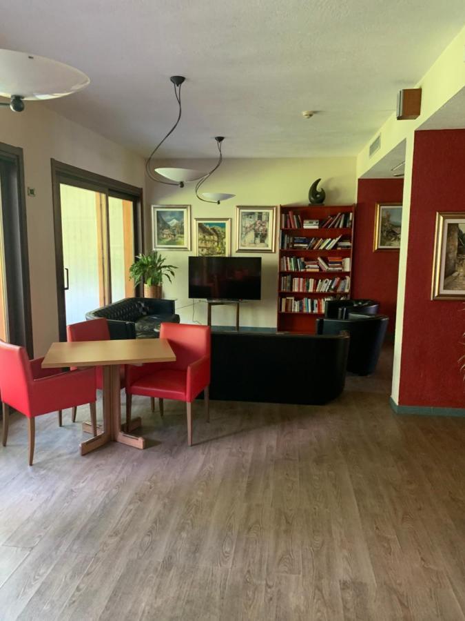 Hotel Miage Charvensod Buitenkant foto